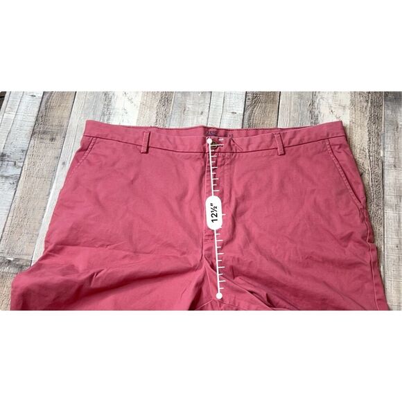 Izod Saltwater Stretch Relaxed Classic Fit Red Flat Front Shorts 42 Inseam 9.5" - Picture 8 of 12